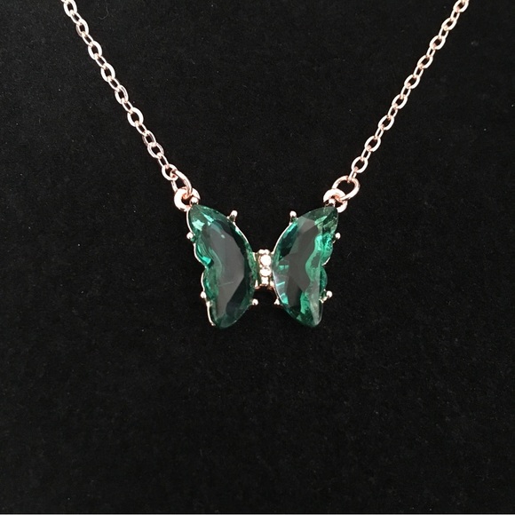 Gorgeous Green Butterfly Necklace - Picture 2 of 7
